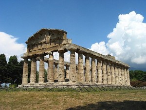 800px-Temple_of_Athena_at_Paestum